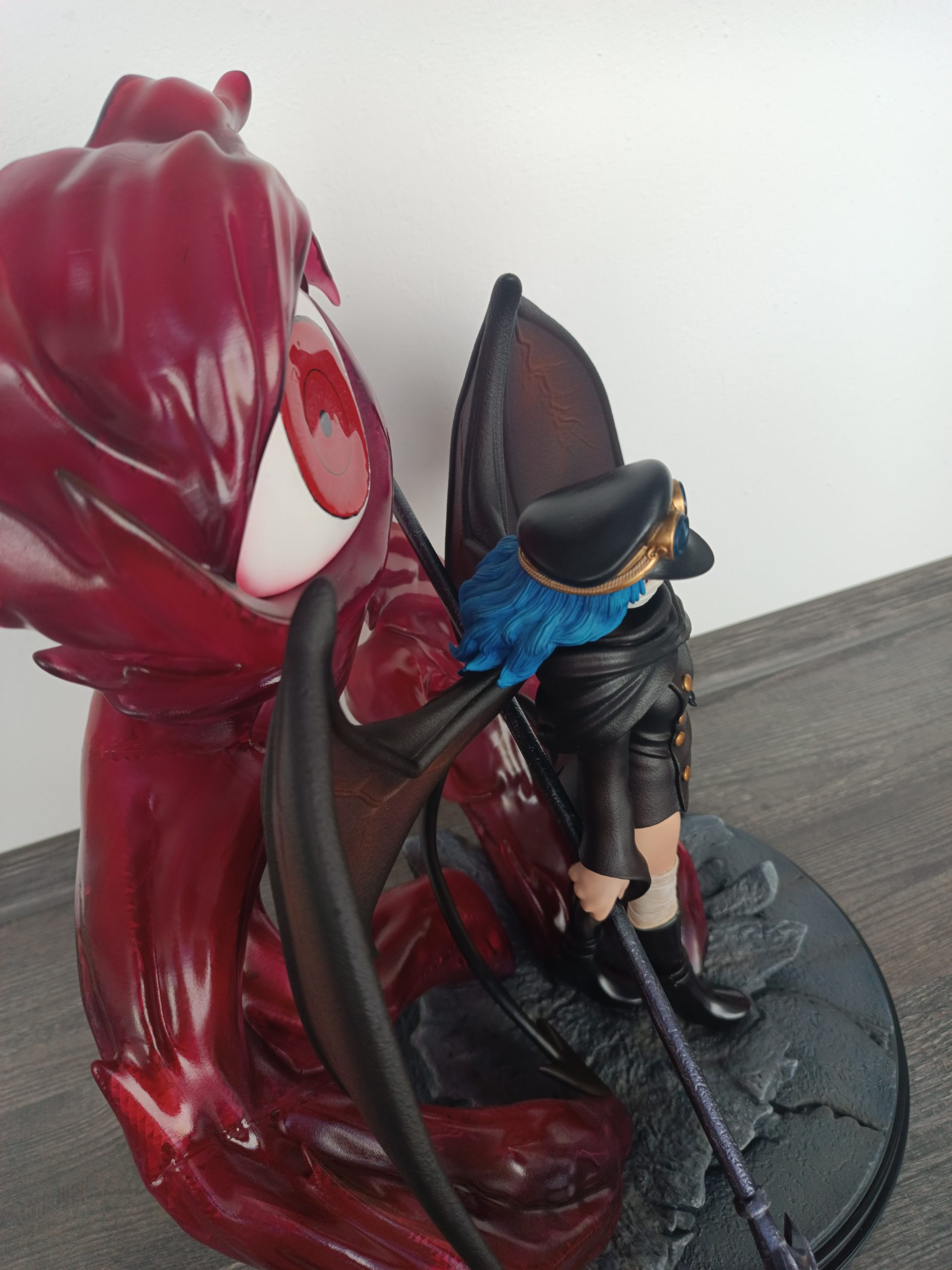 Gunko poseida por Imu – Figura 3D de One Piece