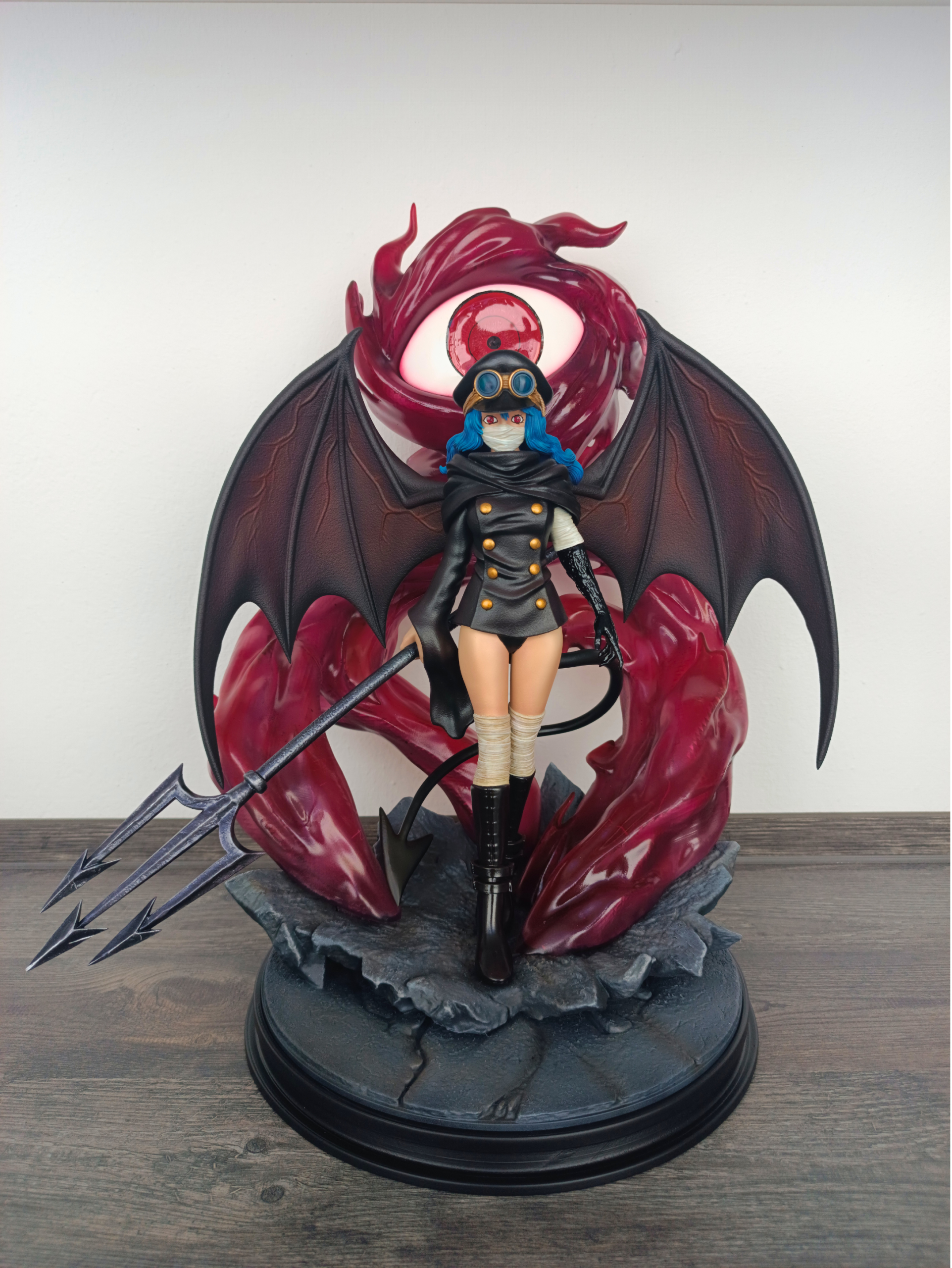 Gunko poseida por Imu – Figura 3D de One Piece